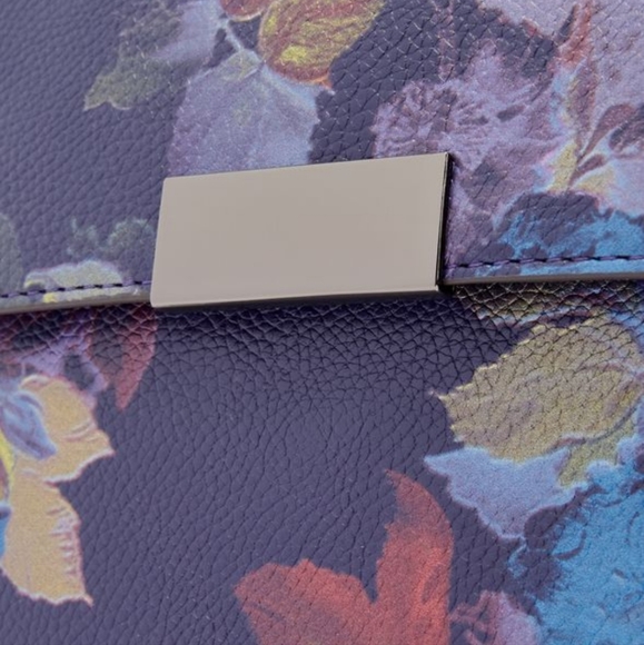 Navy Metallic Bag - Picture 10 of 10